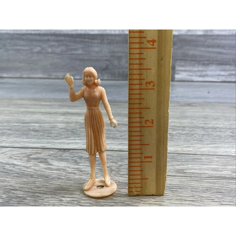Vintage Rare‎ MPC Teenettes Unpainted Woman Figure #15 for Model Kits